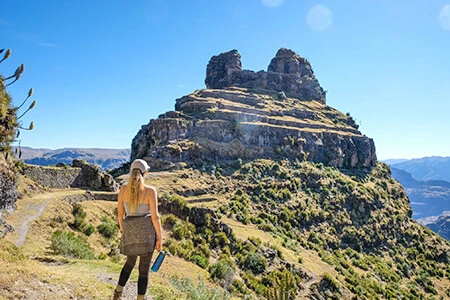 Aventura al observatorio astronómico Inca, Tour a Waqrapukara