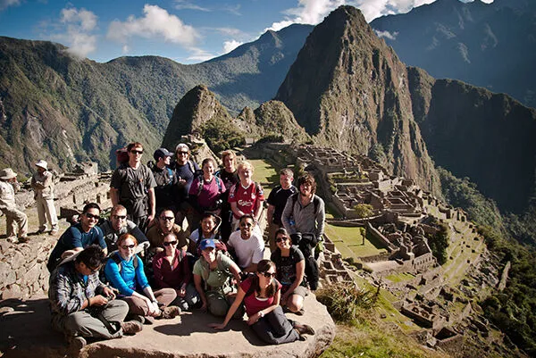 Tour en Bus a Machu Picchu 2 días - Tour Clásico