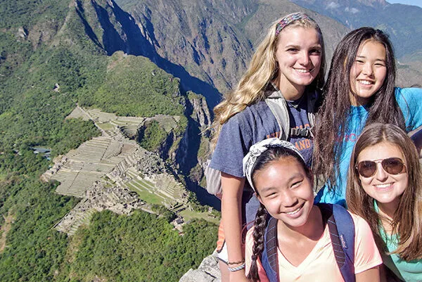 Tour a Machu Picchu en Bus + Retornando en Tren 2 días
