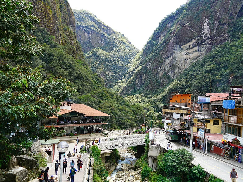 Bus Hidroeléctrica a Cusco por la Ruta Amazónica Machu Picchu