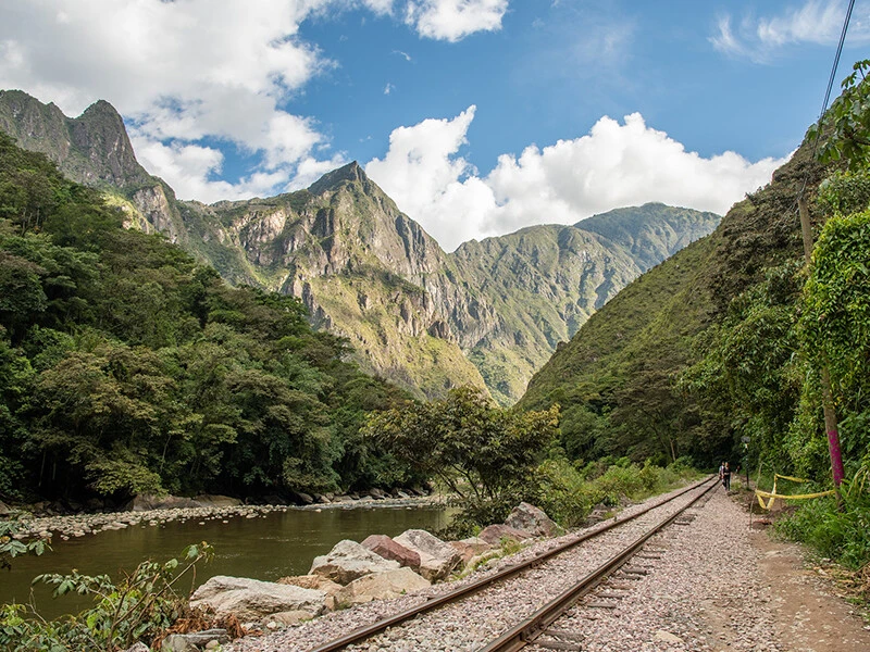 Bus Hidroeléctrica a Cusco por la Ruta Amazónica Machu Picchu