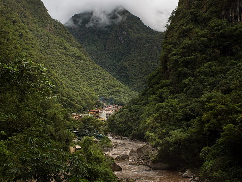 Bus Hidroeléctrica a Cusco por la Ruta Amazónica Machu Picchu