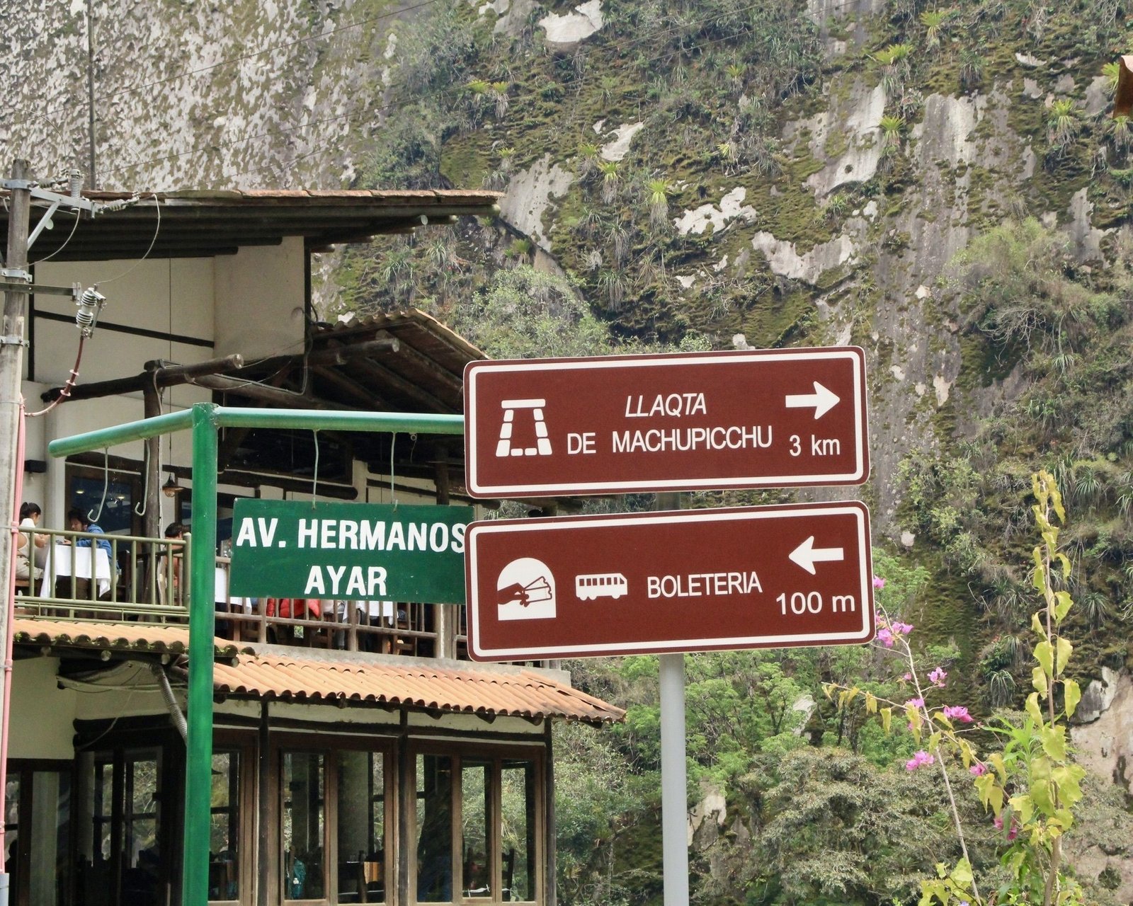 Amazon Route - Machu Picchu En Bus